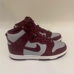 *NIB* NIKE DUNK HI RETRO DARK BEETROOT - M 7.5 / W 9 US